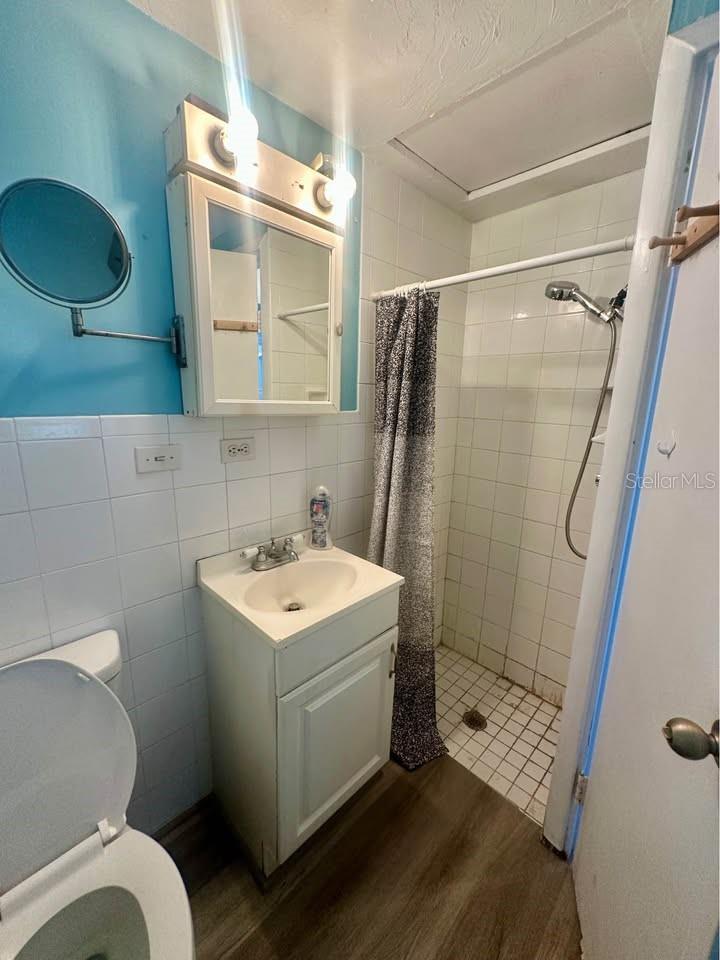 2184 WOODMERE RD — photo 19