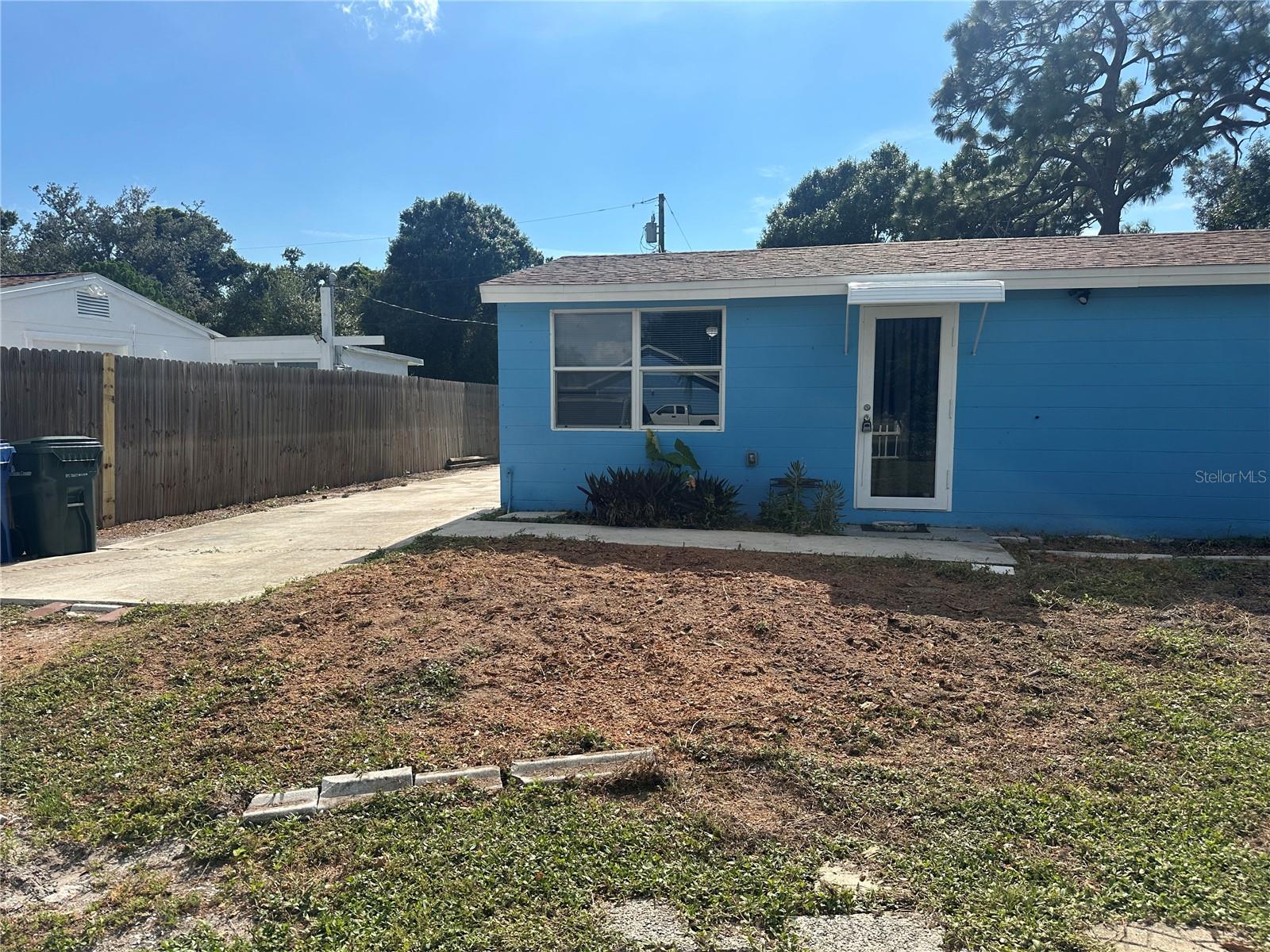 2184 WOODMERE RD — photo 2