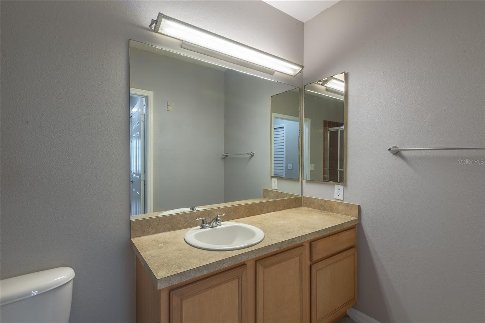 6007 SKYDALE WAY #201 — photo 8