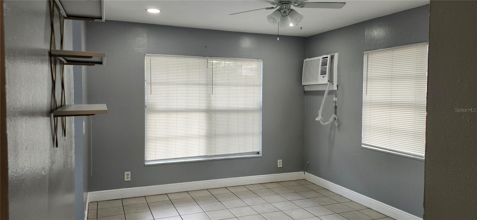 1422 E SENECA AVE #A — photo 5