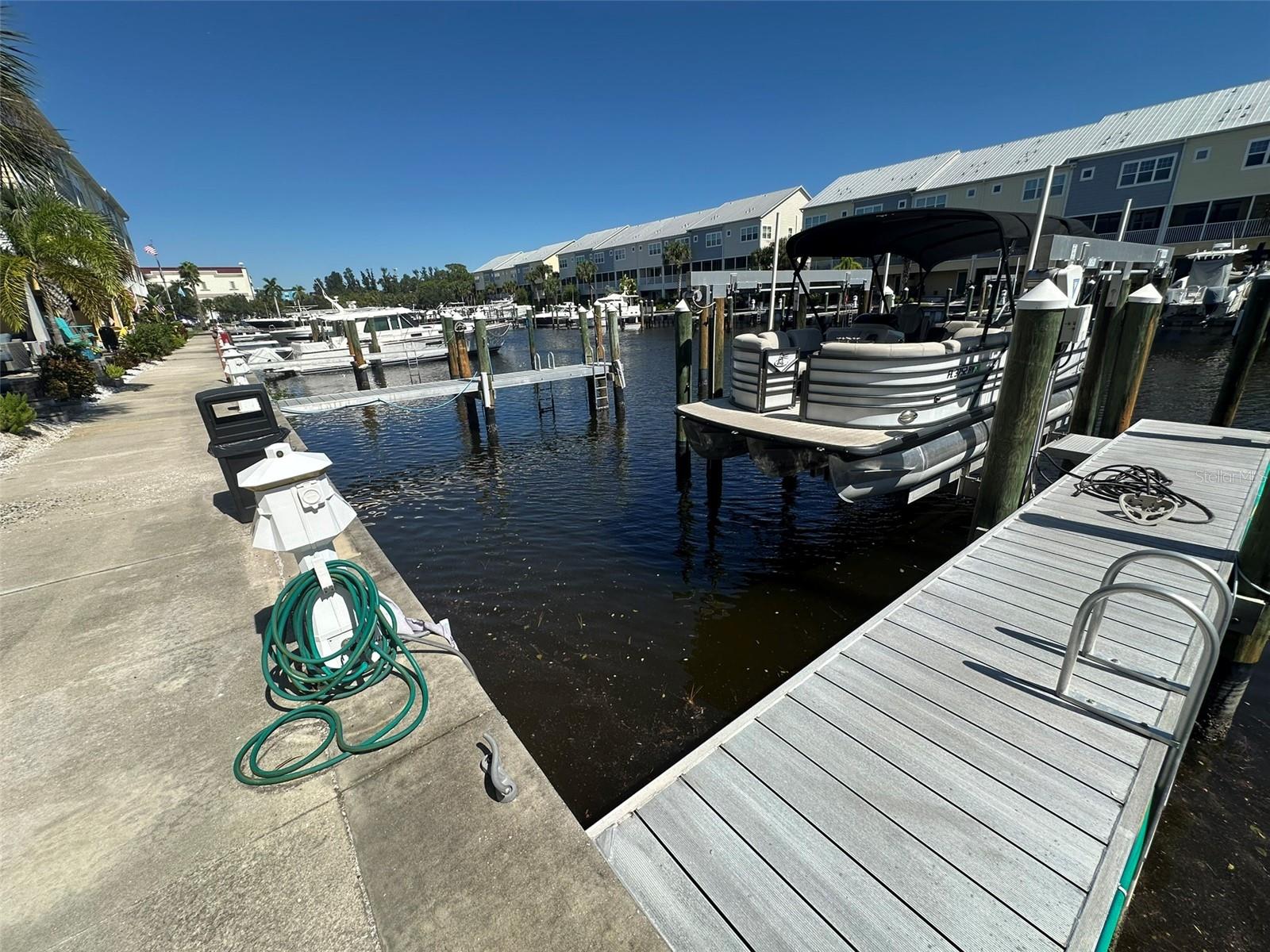 6072 MOORINGS DR S — photo 20