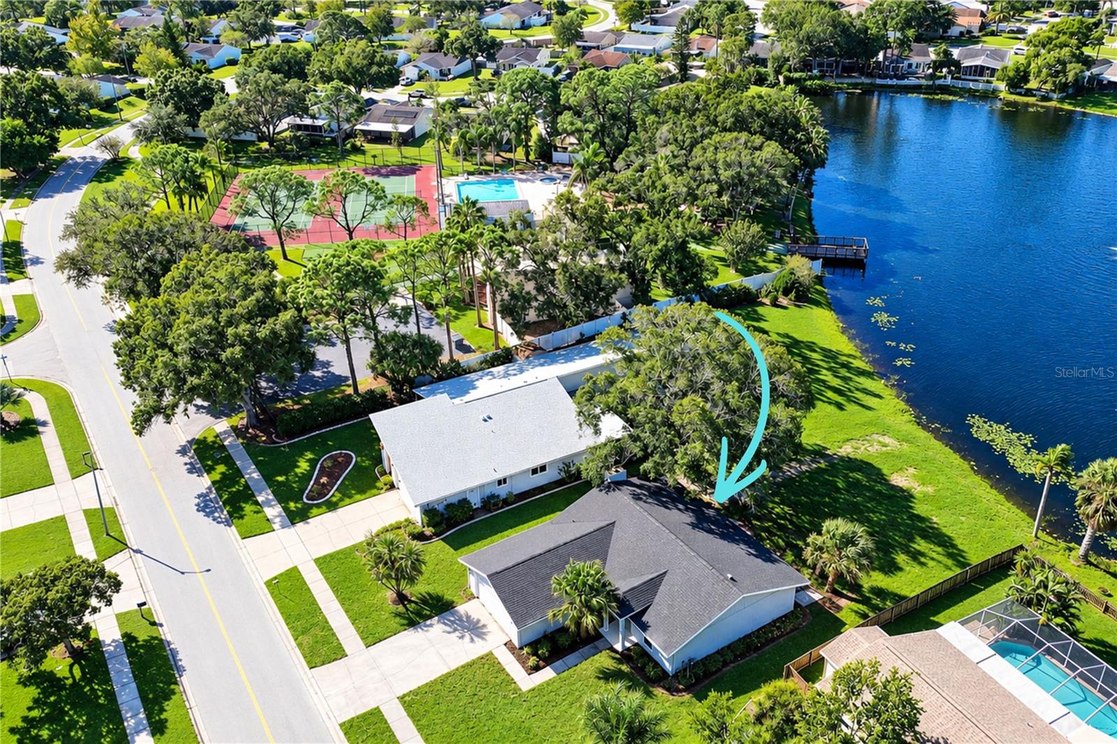 404 LAKEVIEW DR — photo 49