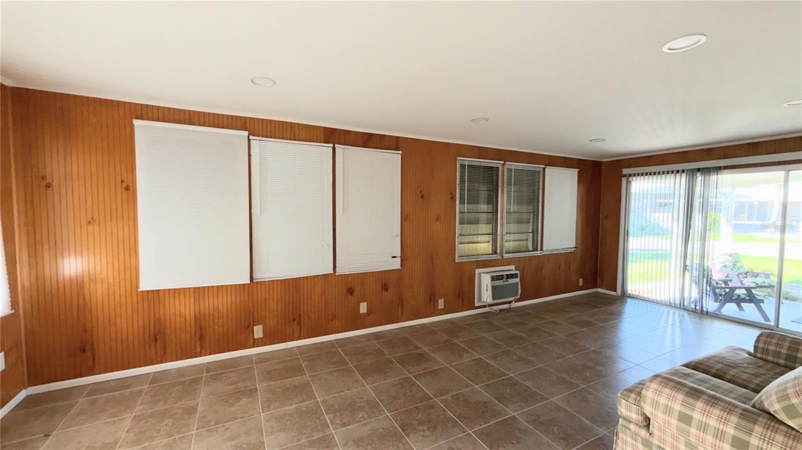 802 TURF — photo 7