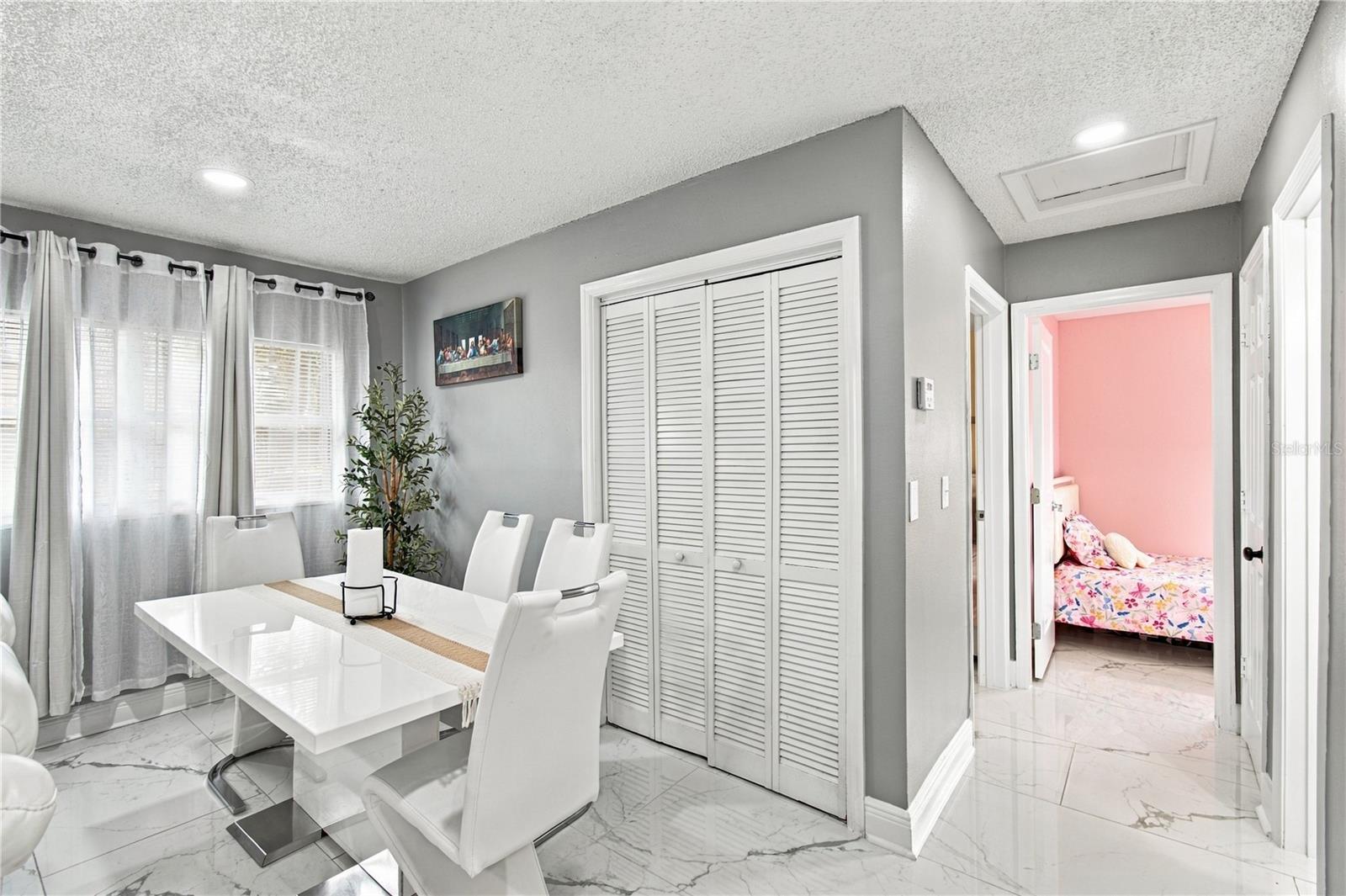 305 LIME TREE RD — photo 11