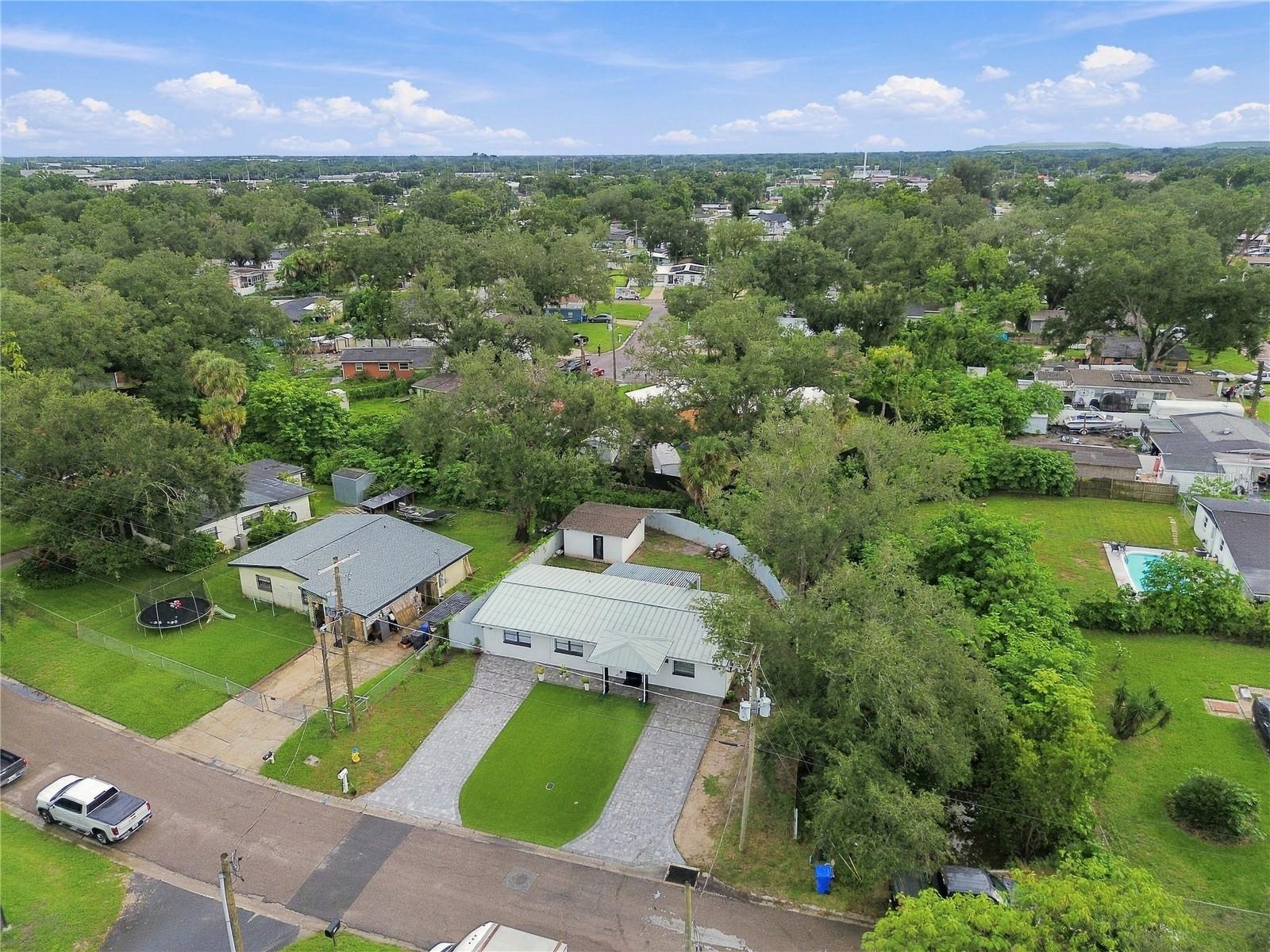 305 LIME TREE RD — photo 34