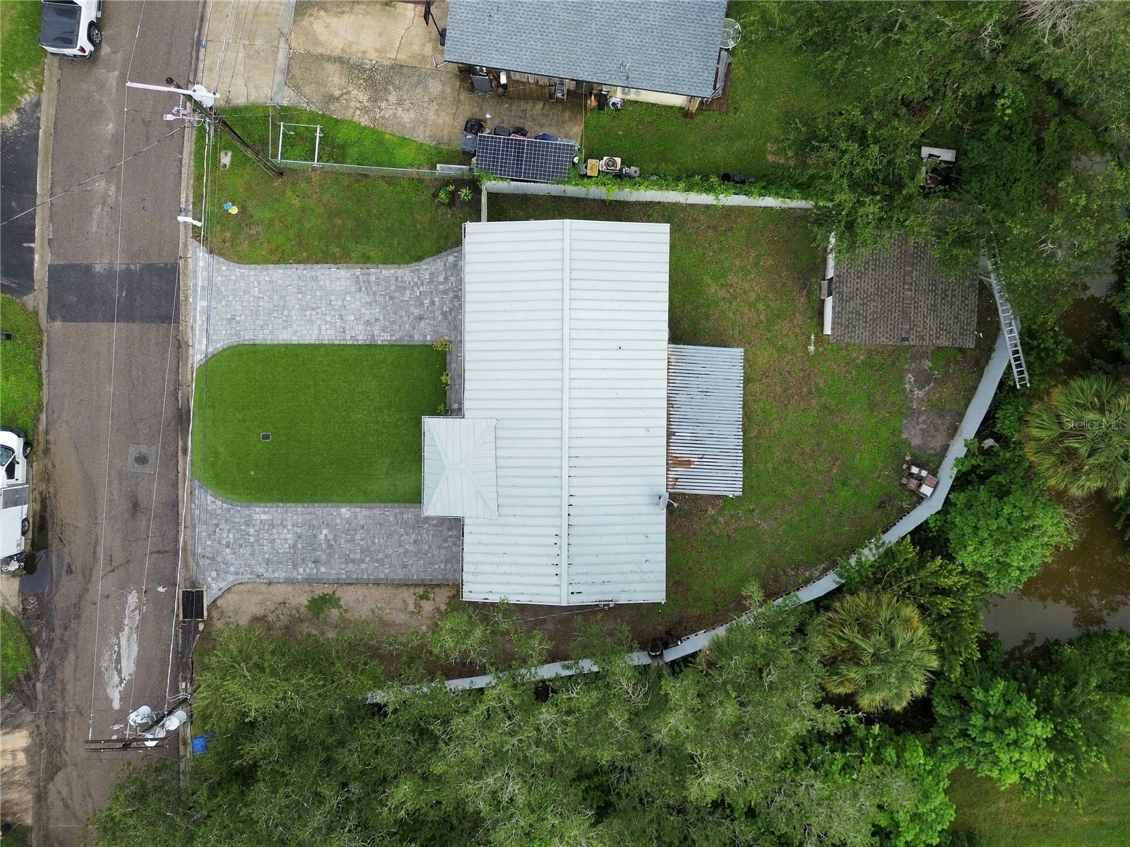 305 LIME TREE RD — photo 38