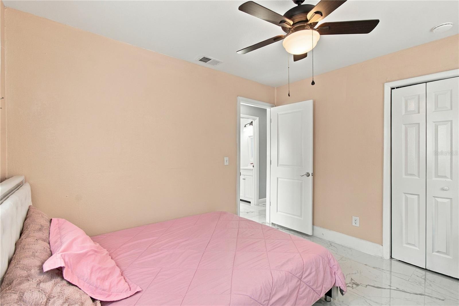 305 LIME TREE RD — photo 21