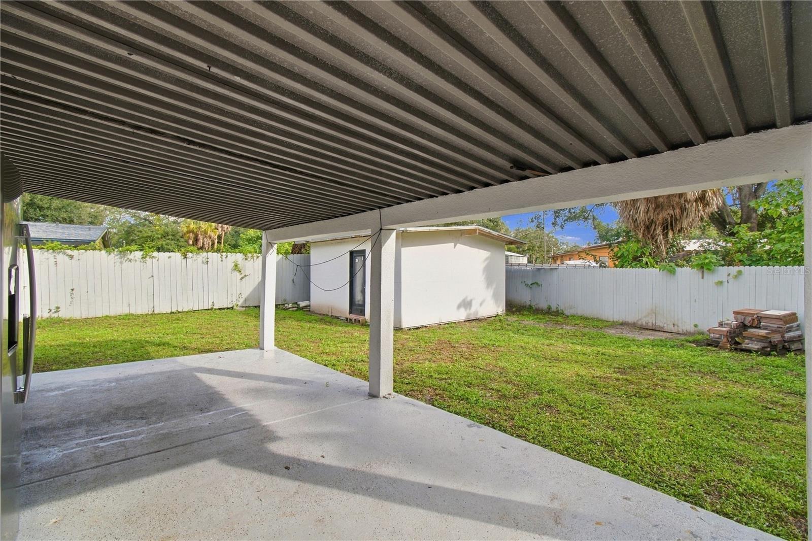305 LIME TREE RD — photo 25