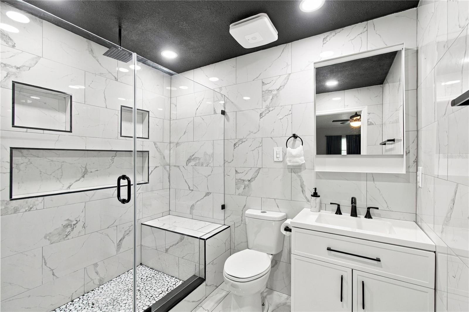 305 LIME TREE RD — photo 17
