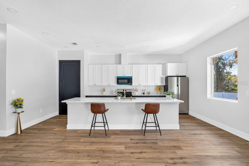 7812 N MULBERRY ST — photo 14