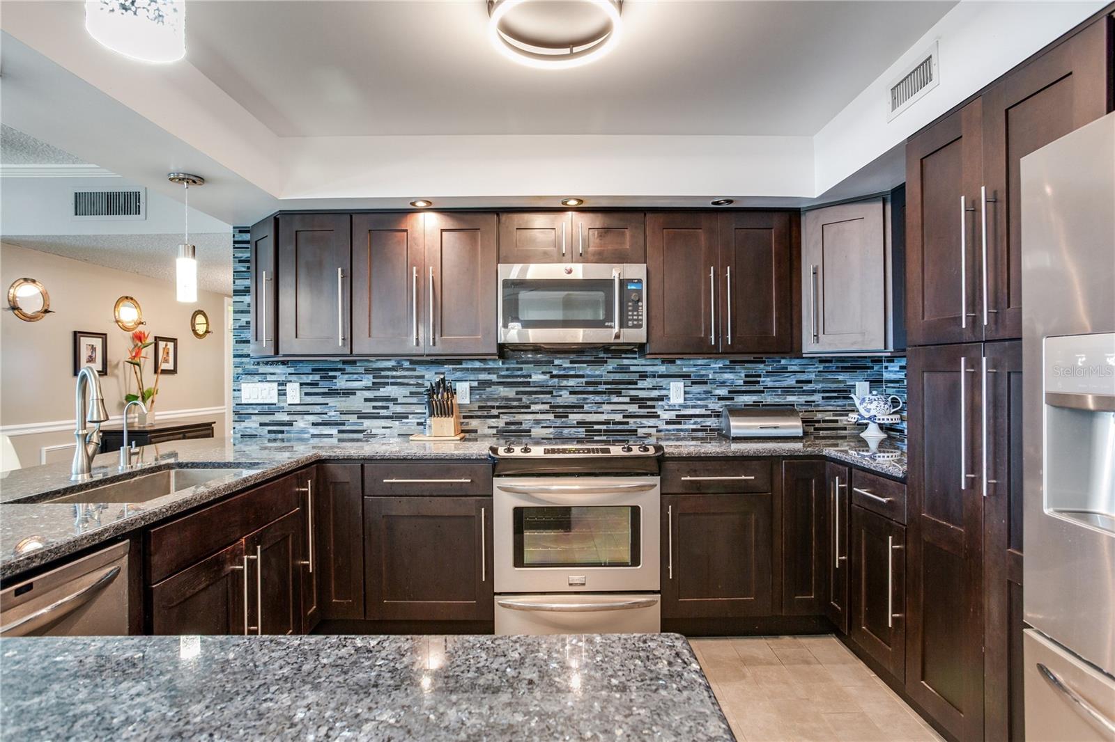 17400 GULF BLVD #B9 — photo 33