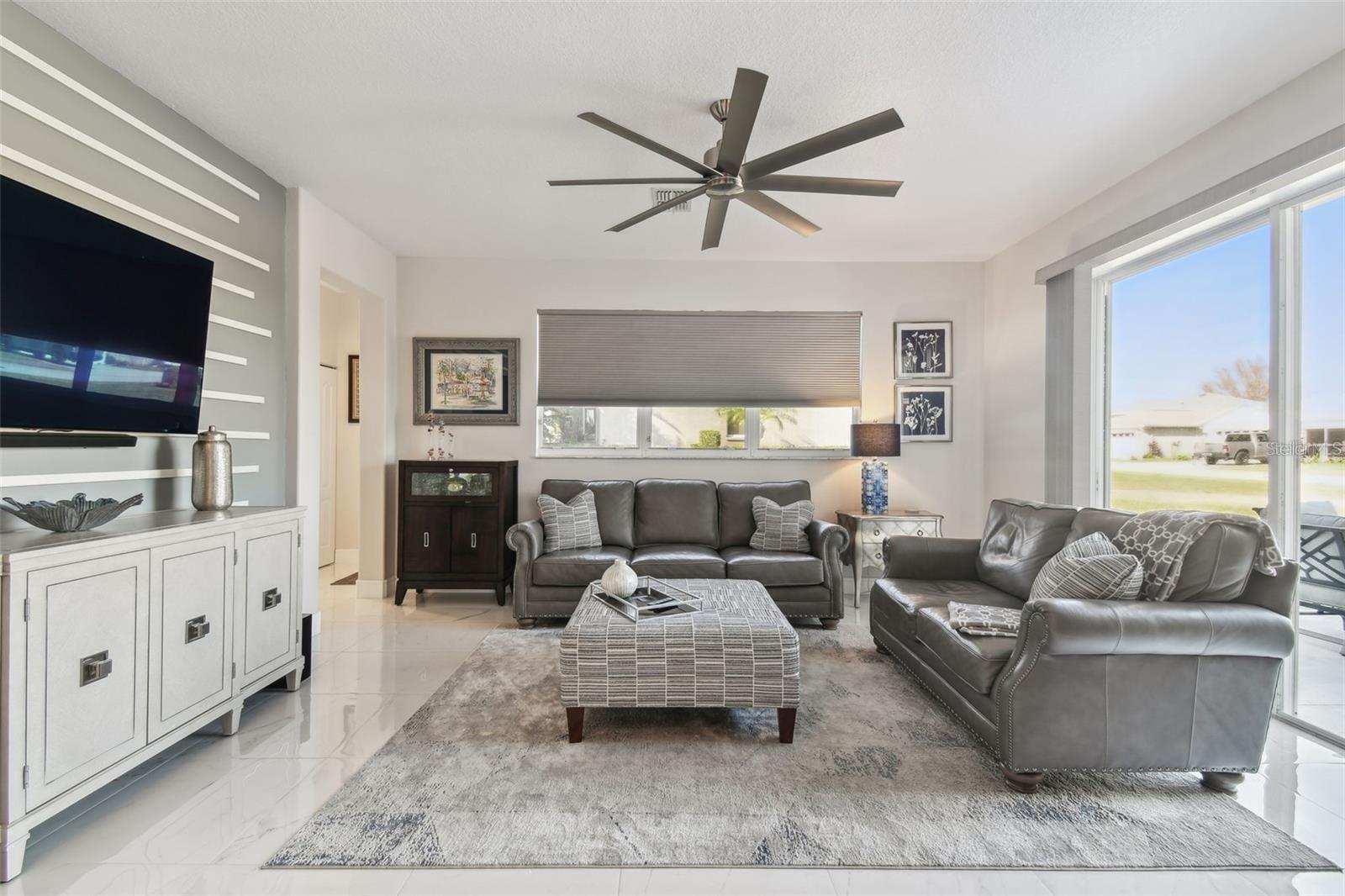 18325 DAVENTRY CT — photo 28