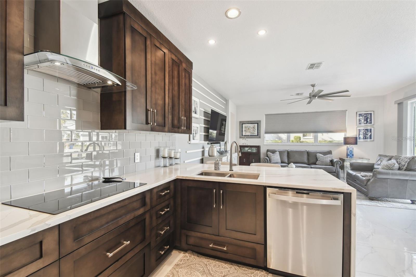 18325 DAVENTRY CT — photo 13
