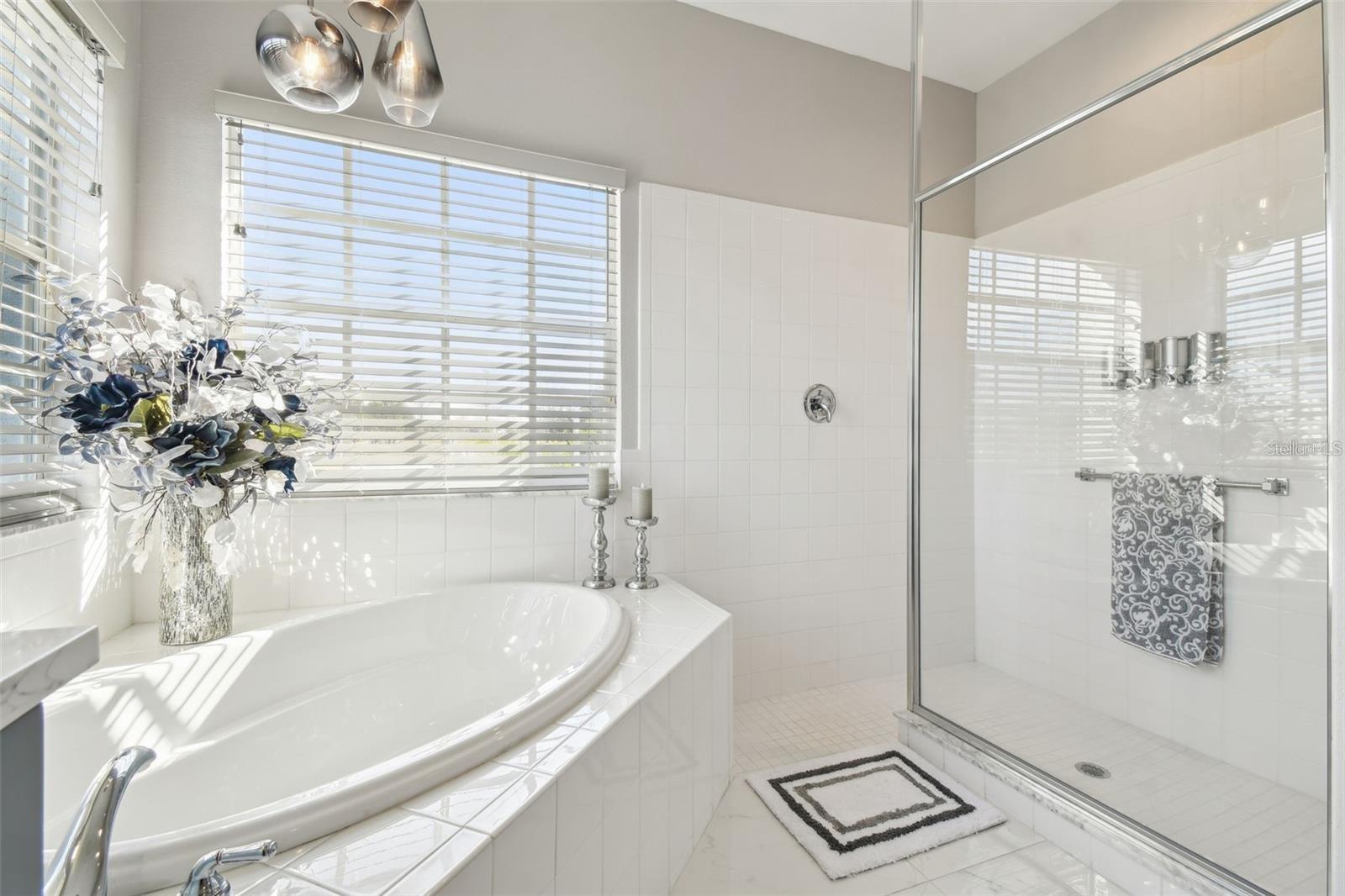 18325 DAVENTRY CT — photo 23