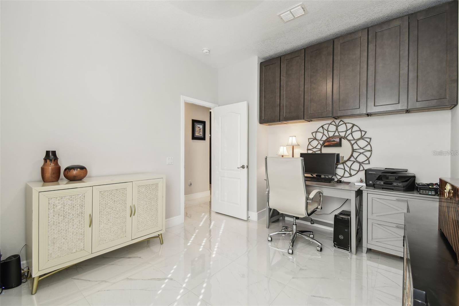 18325 DAVENTRY CT — photo 34