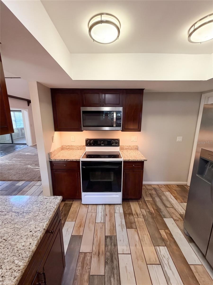 14714 OAK VINE DR — photo 28