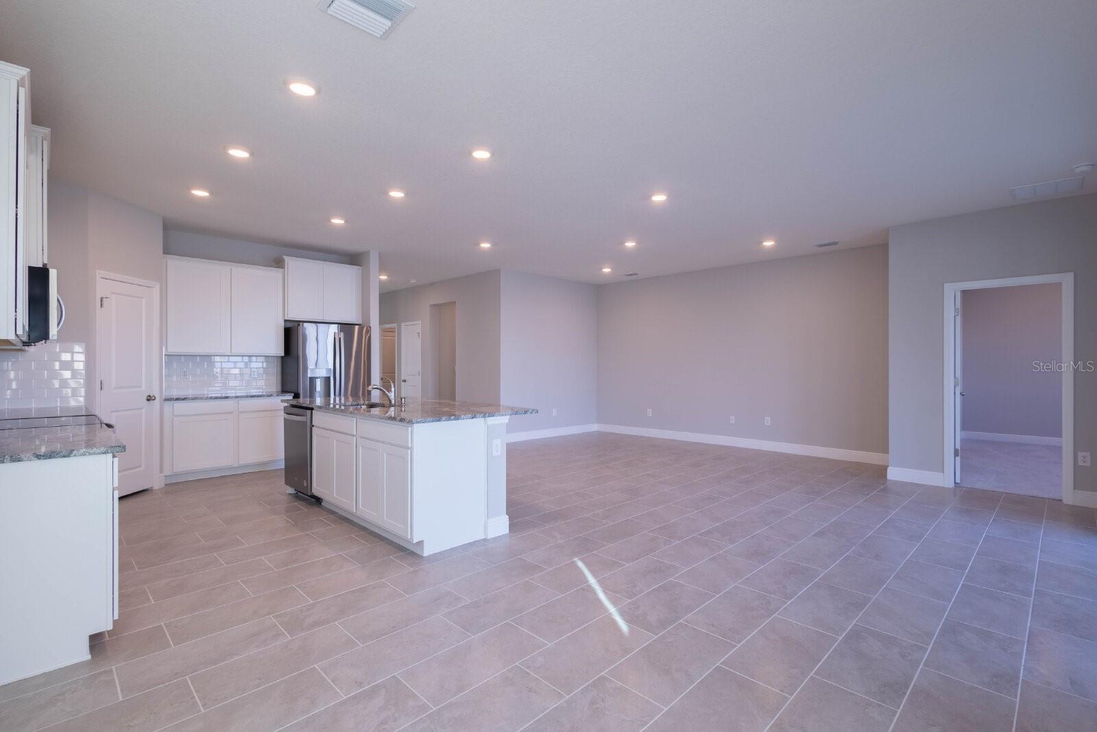 345 MANGROVE MANOR DR — photo 19