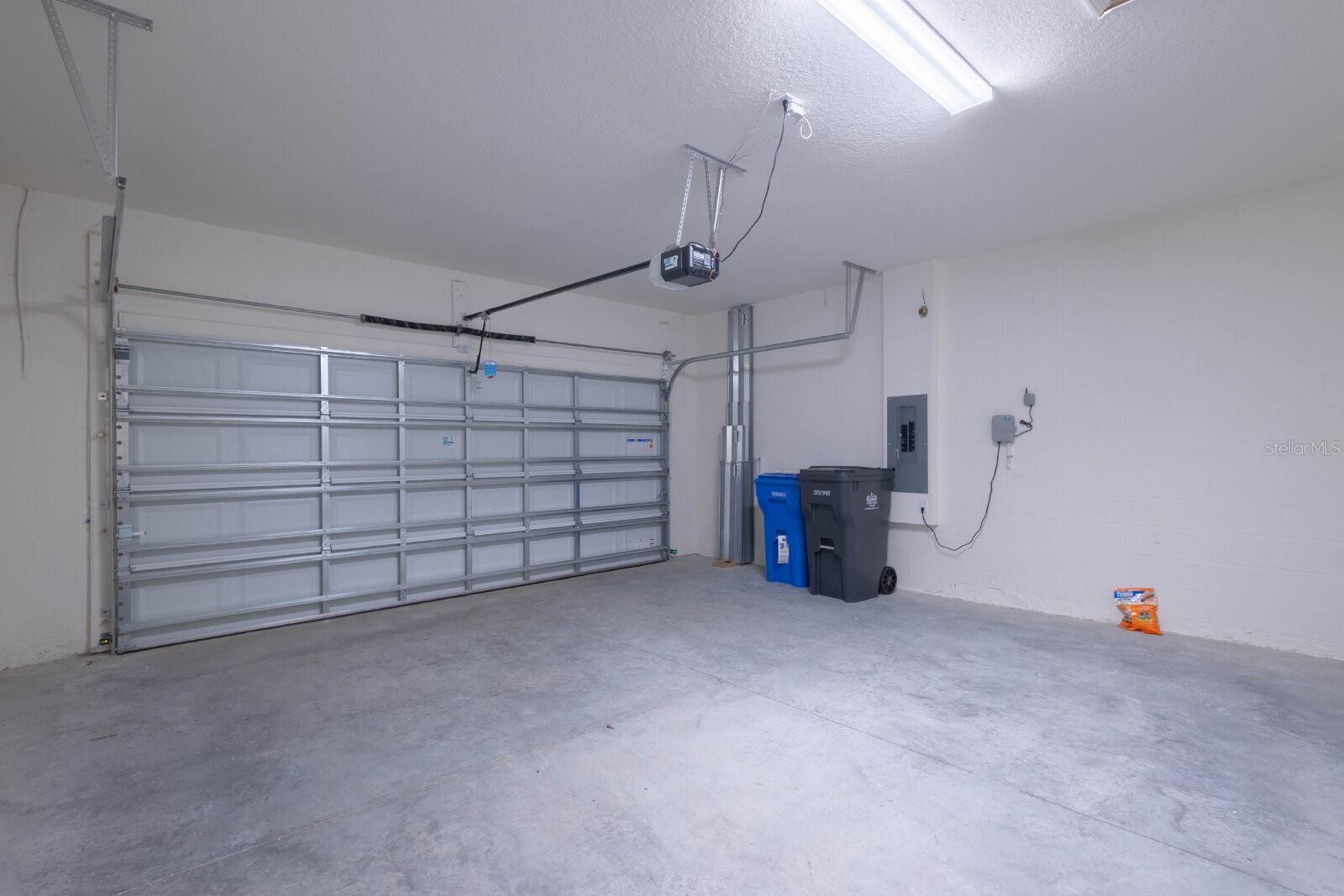 345 MANGROVE MANOR DR — photo 12