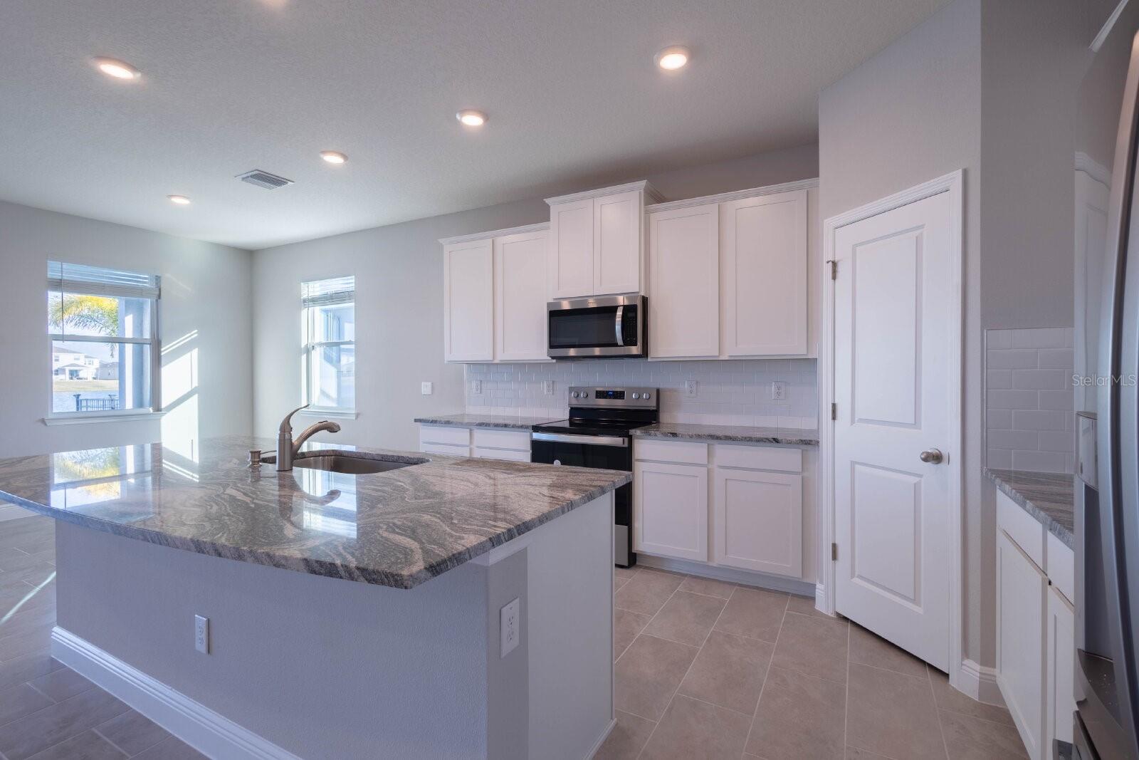 345 MANGROVE MANOR DR — photo 22
