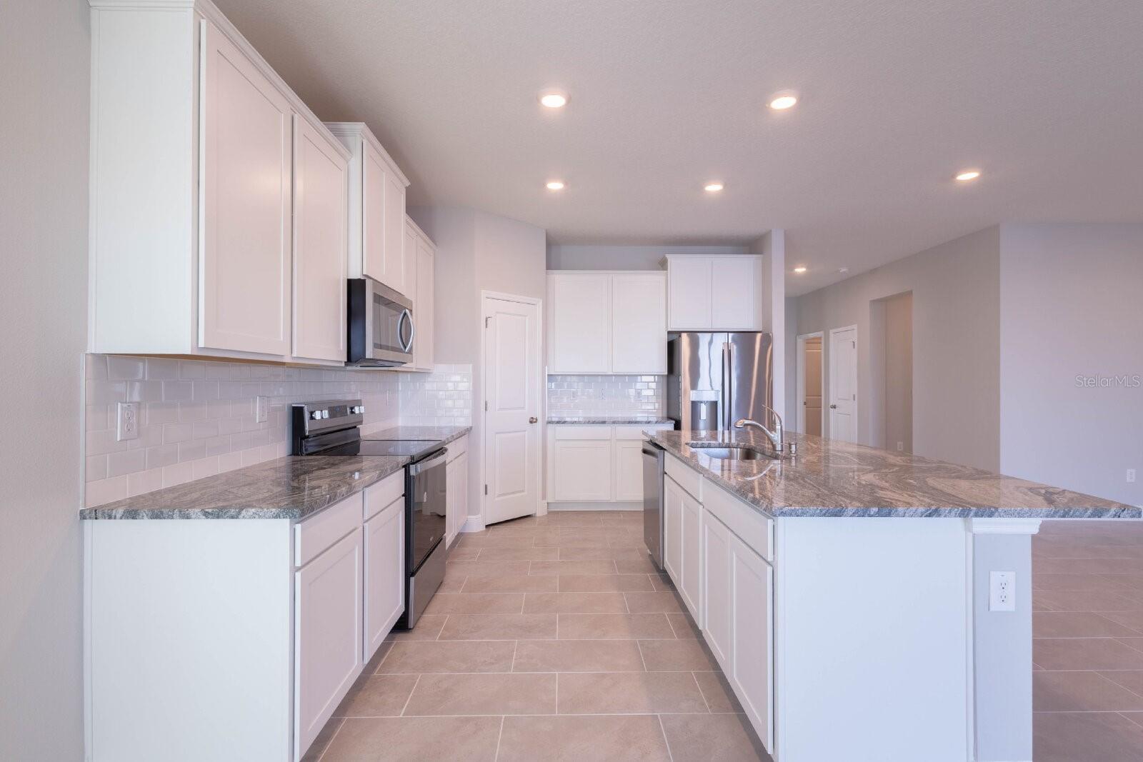 345 MANGROVE MANOR DR — photo 20