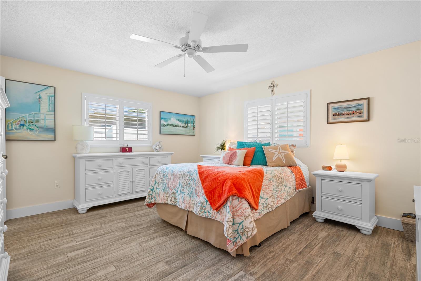 929 SANTA MONICA DR — photo 18