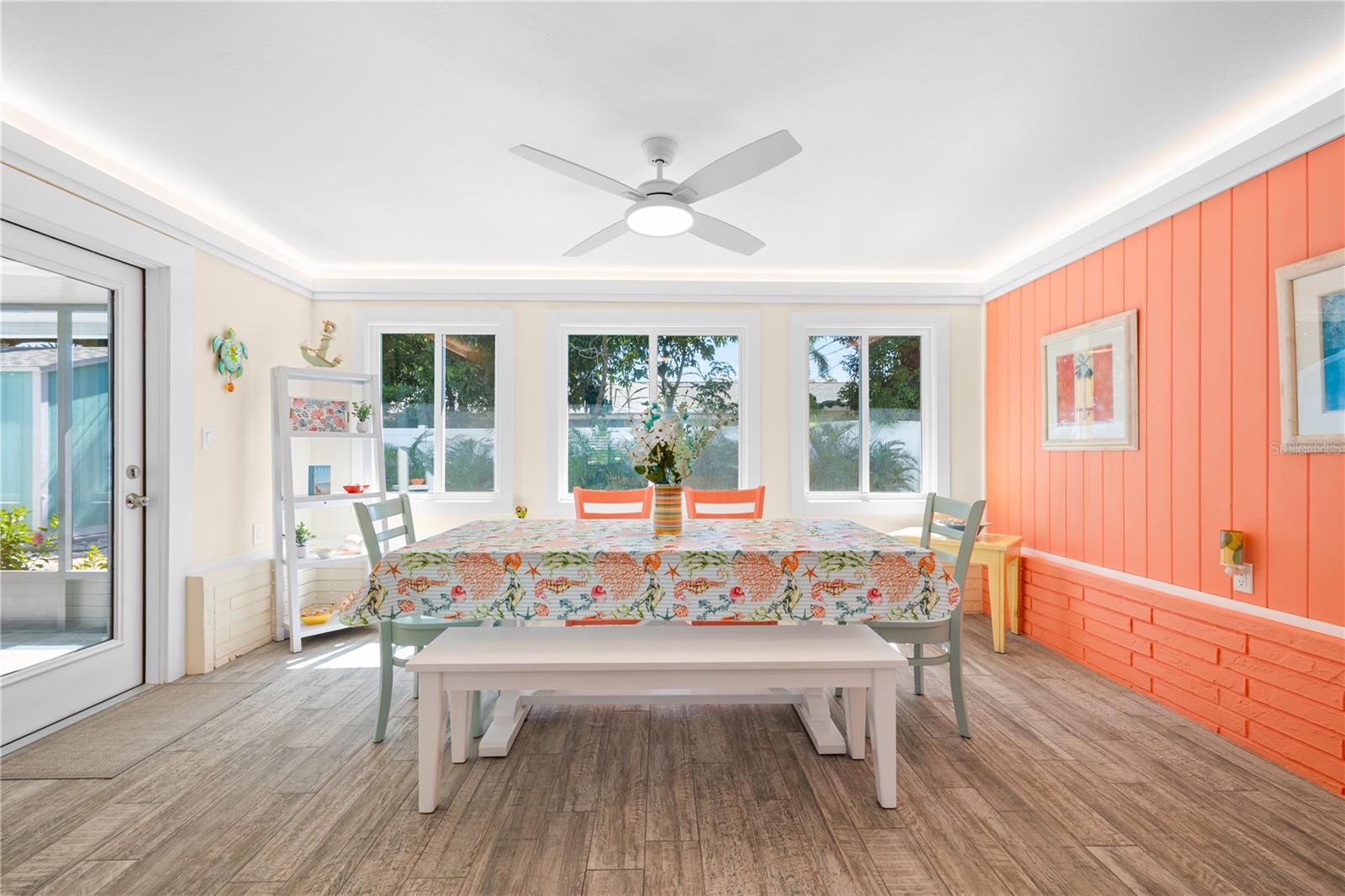 929 SANTA MONICA DR — photo 17