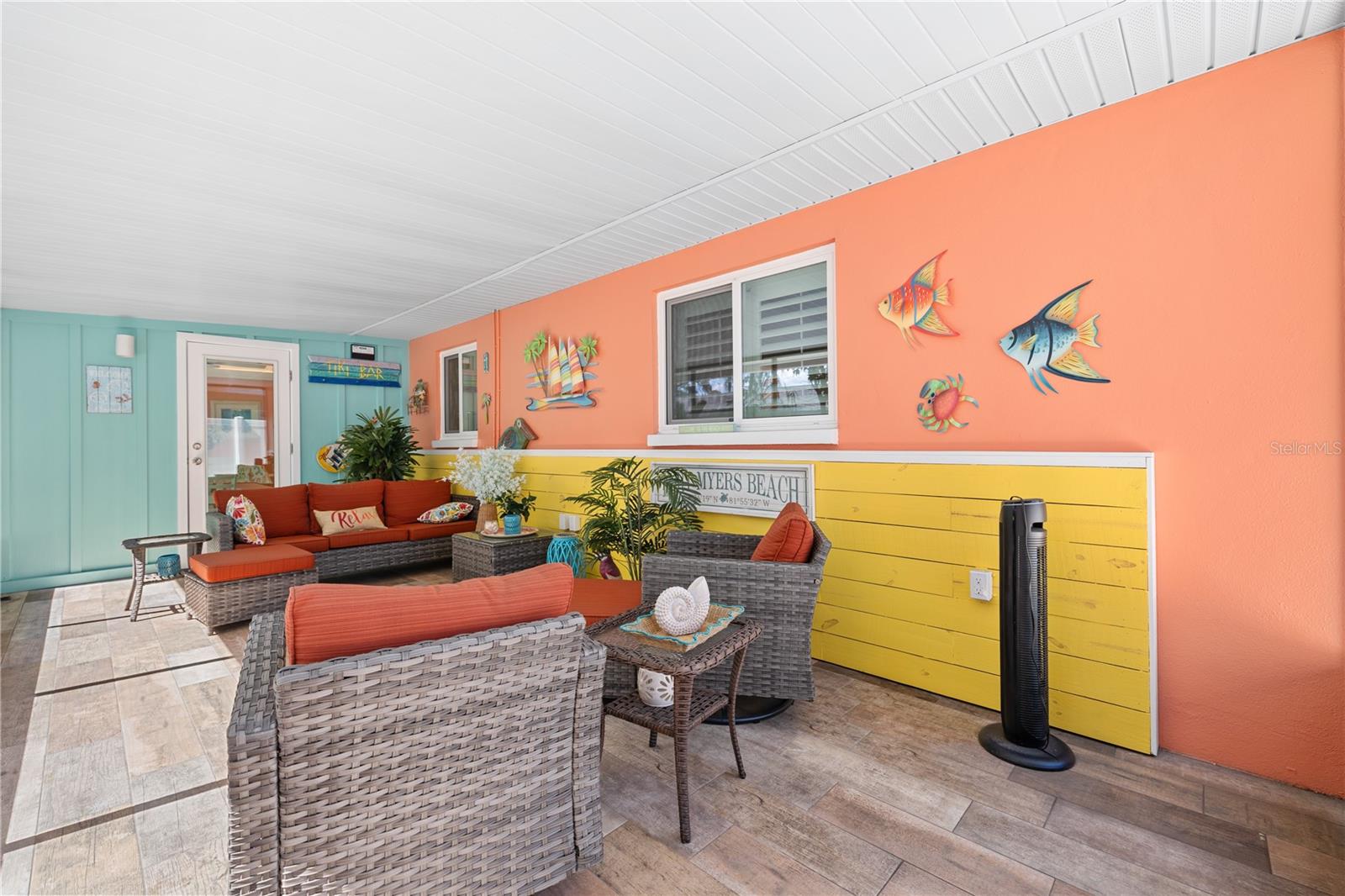 929 SANTA MONICA DR — photo 31
