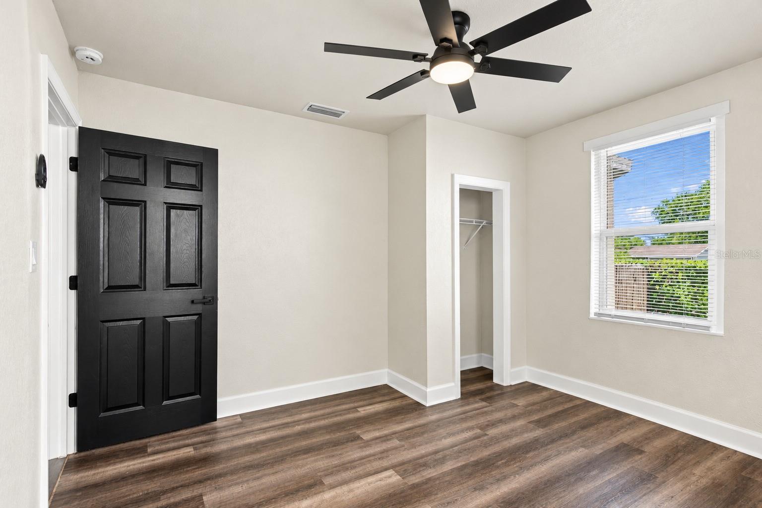 4501 E 14TH AVE — photo 13