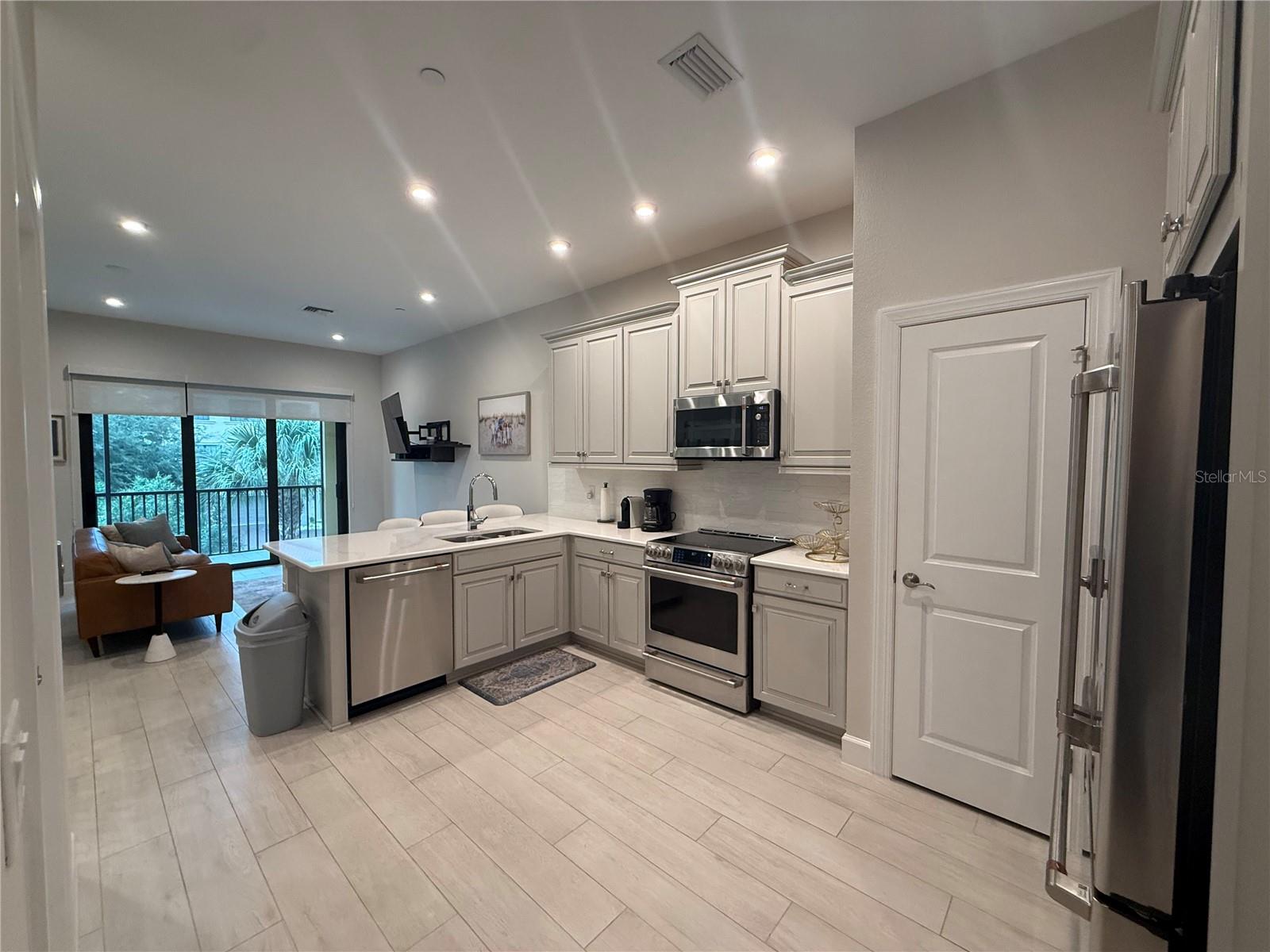 5544 CANNES CIR — photo 7