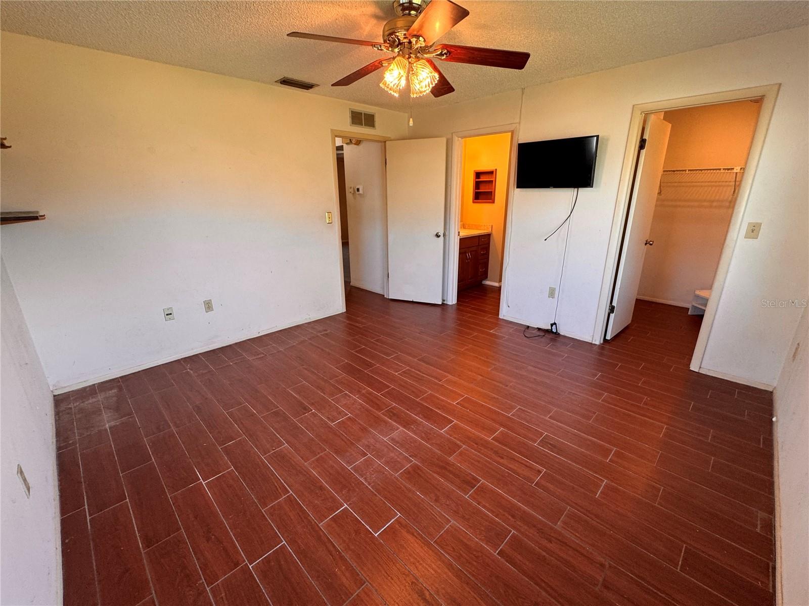 6252 105TH TER N — photo 12