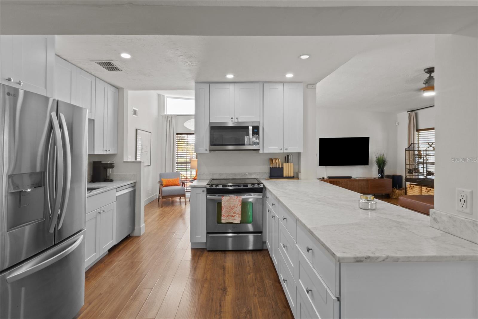 2857 WOOD ST — photo 11