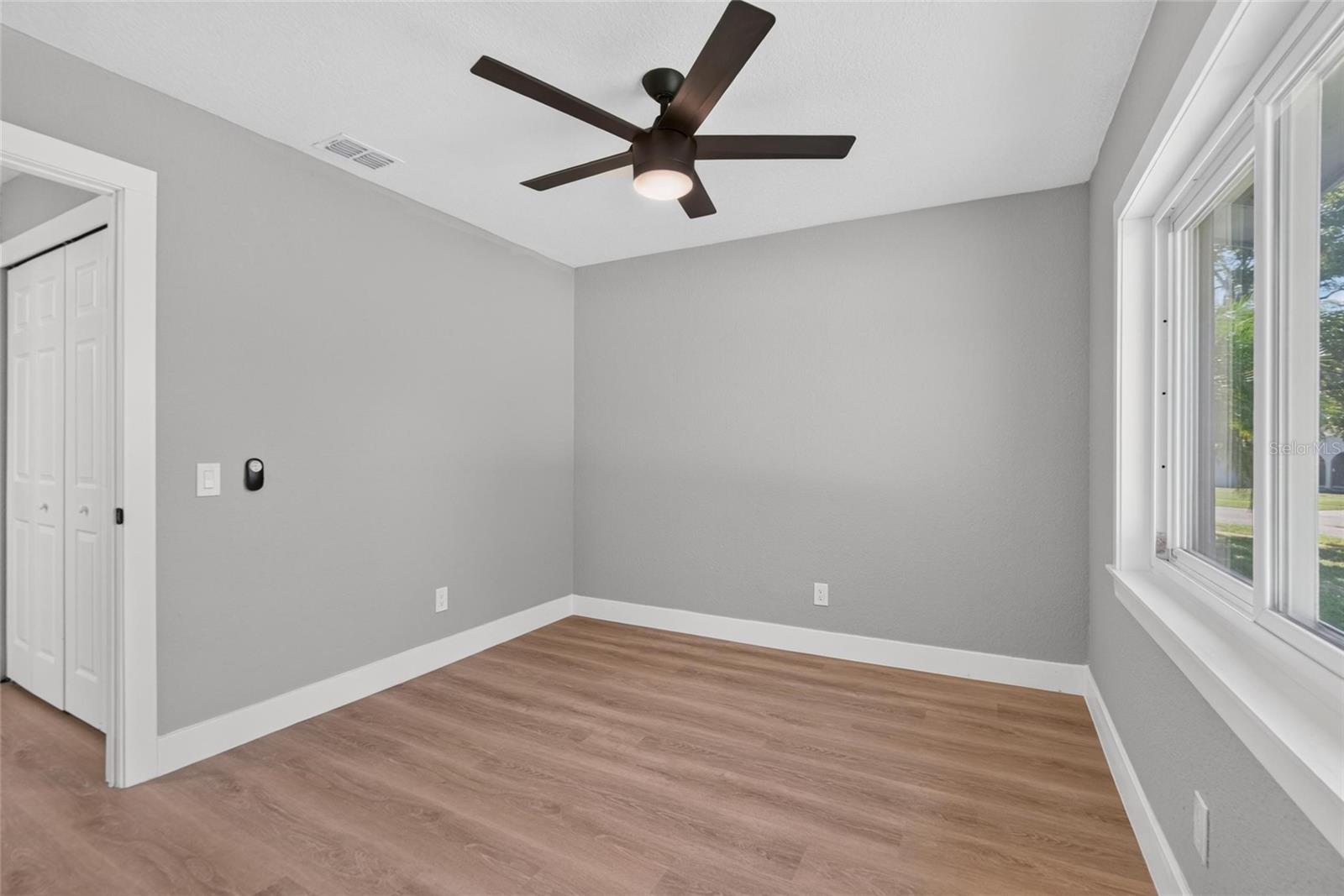 605 HILLPOINT WAY — photo 39