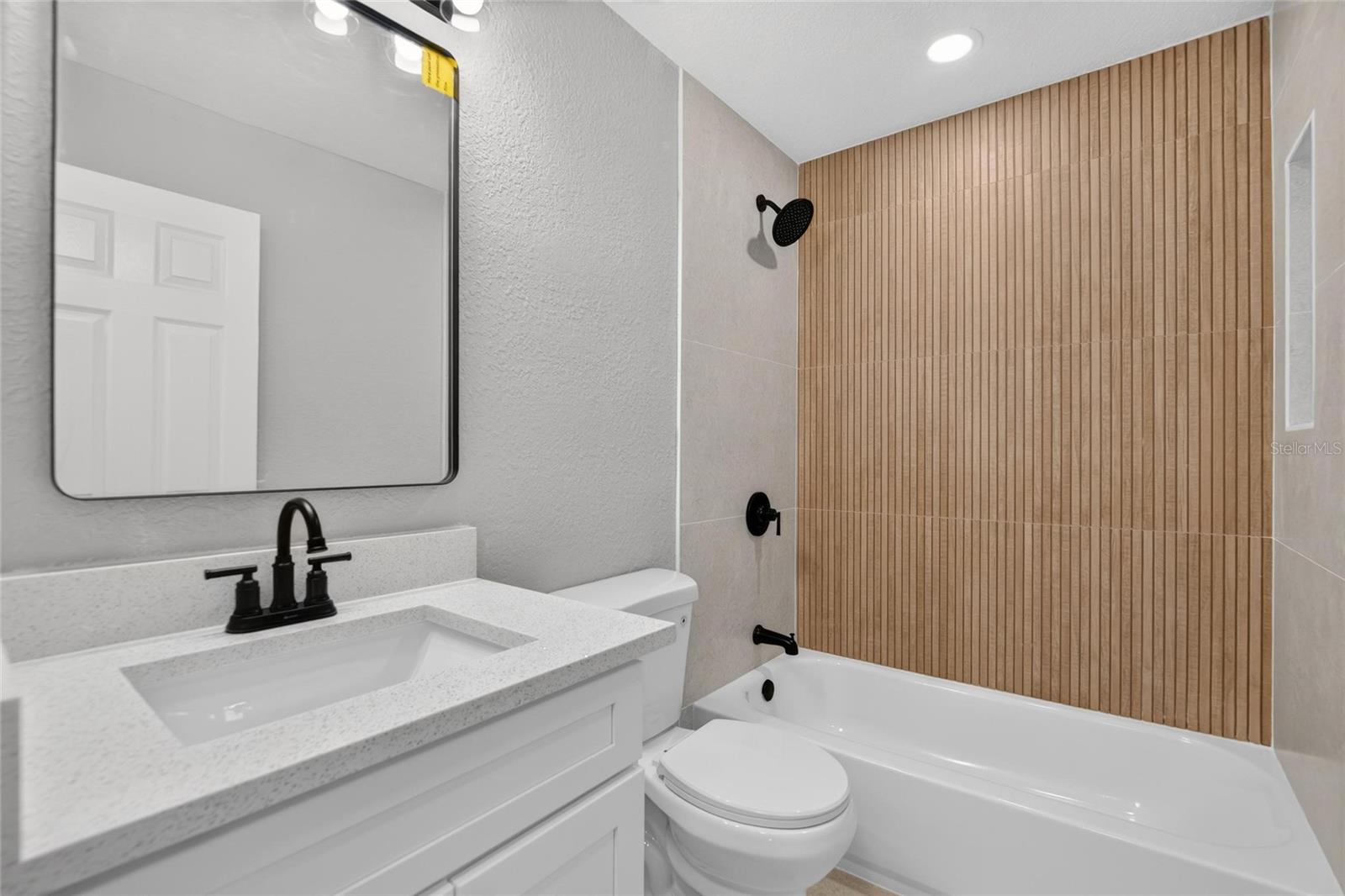 605 HILLPOINT WAY — photo 35