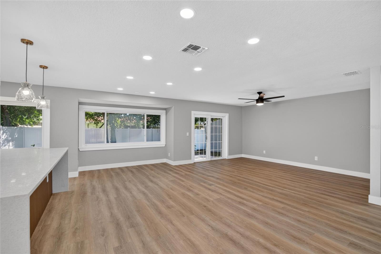 605 HILLPOINT WAY — photo 18