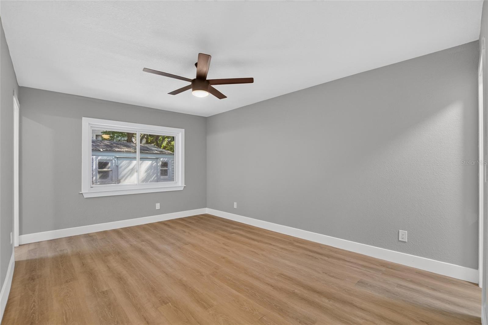 605 HILLPOINT WAY — photo 42