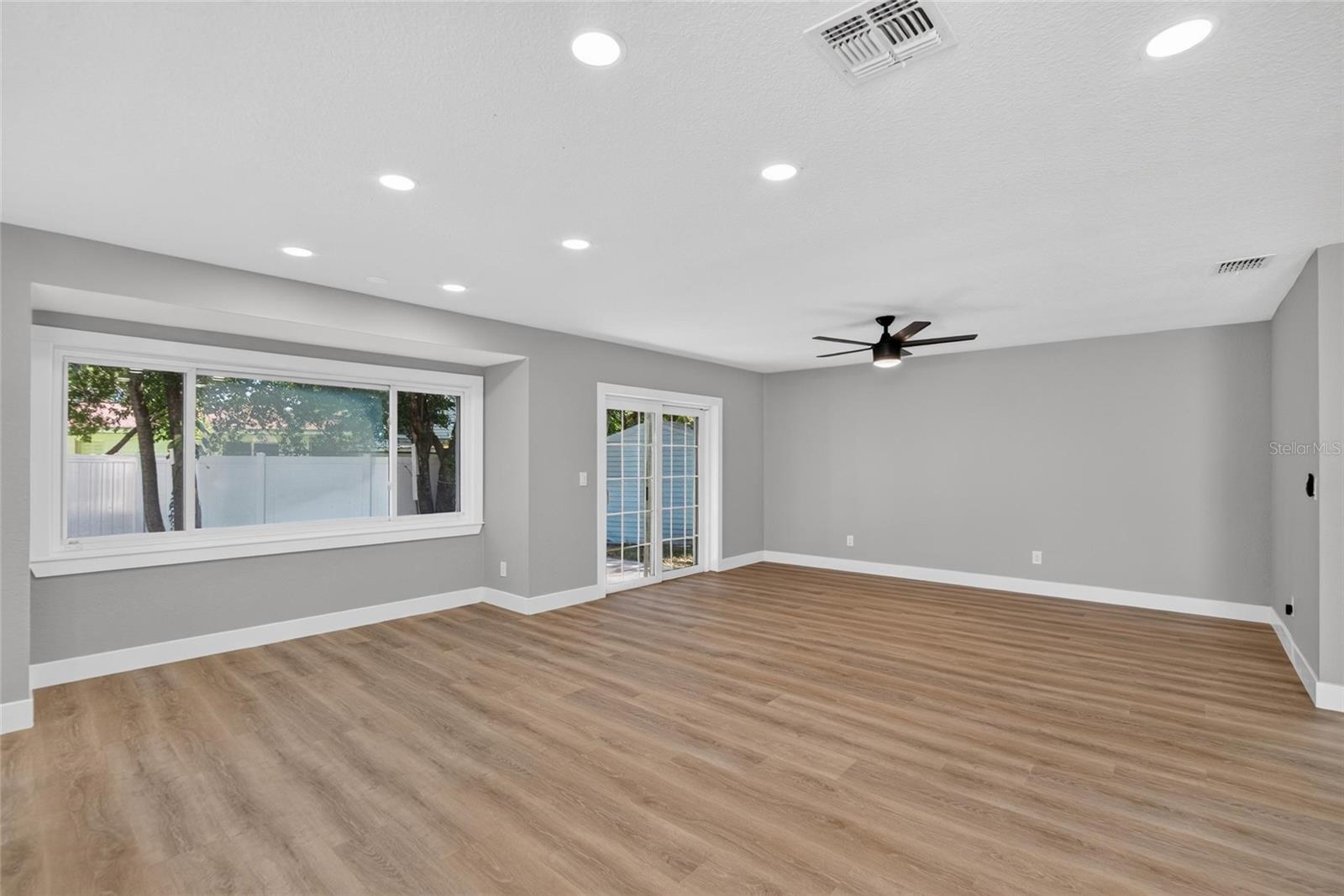 605 HILLPOINT WAY — photo 20