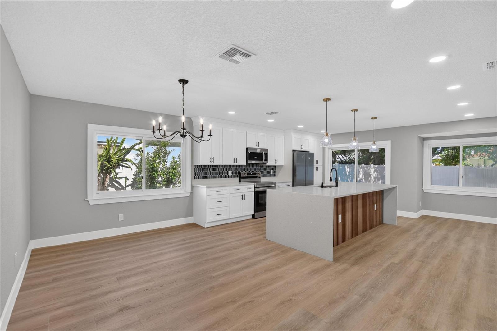 605 HILLPOINT WAY — photo 16
