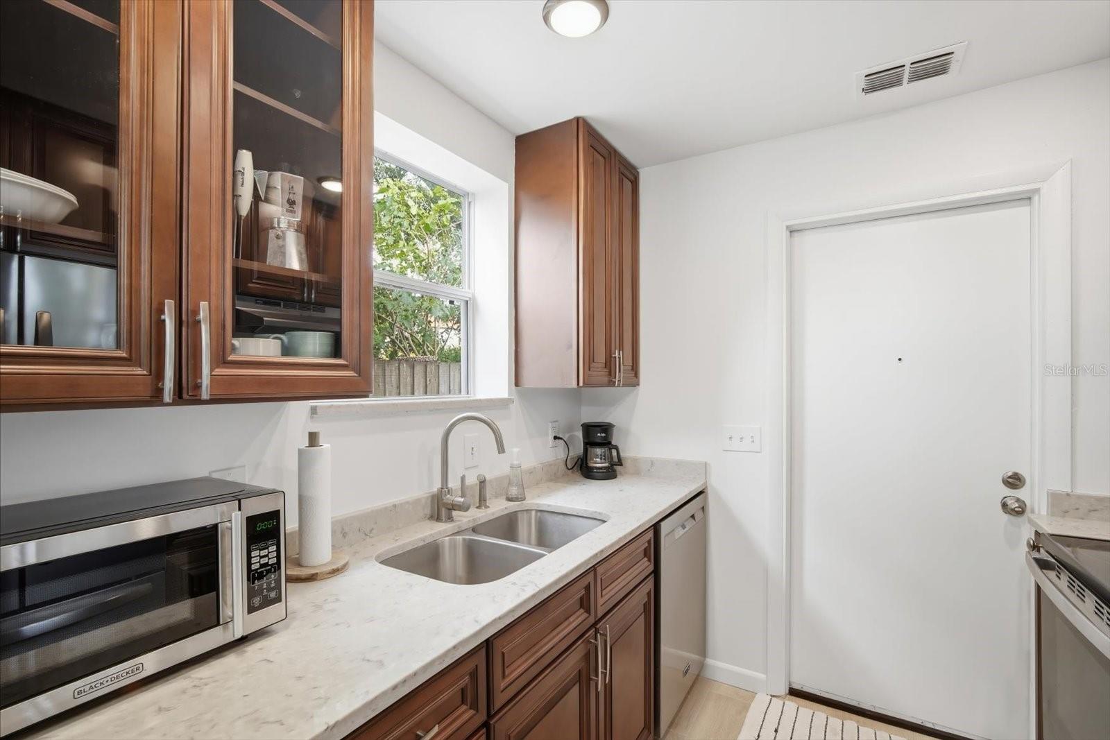 104 CHESAPEAKE AVE #C6 — photo 9
