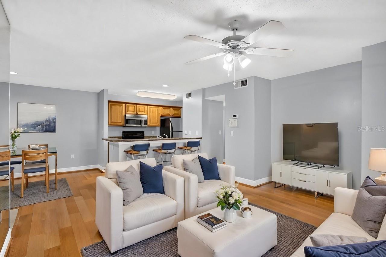 4211 CHATHAM OAK CT #111 — photo 6