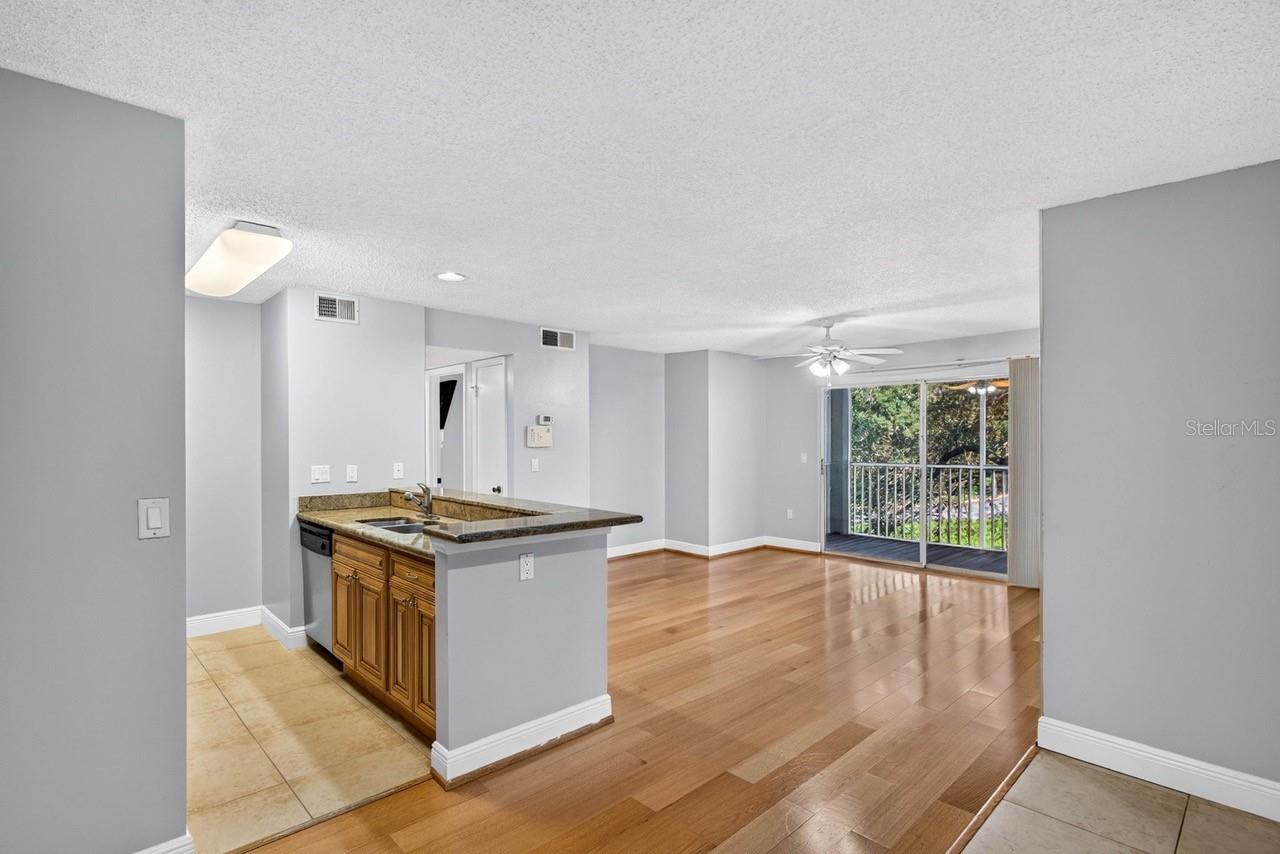 4211 CHATHAM OAK CT #111 — photo 13