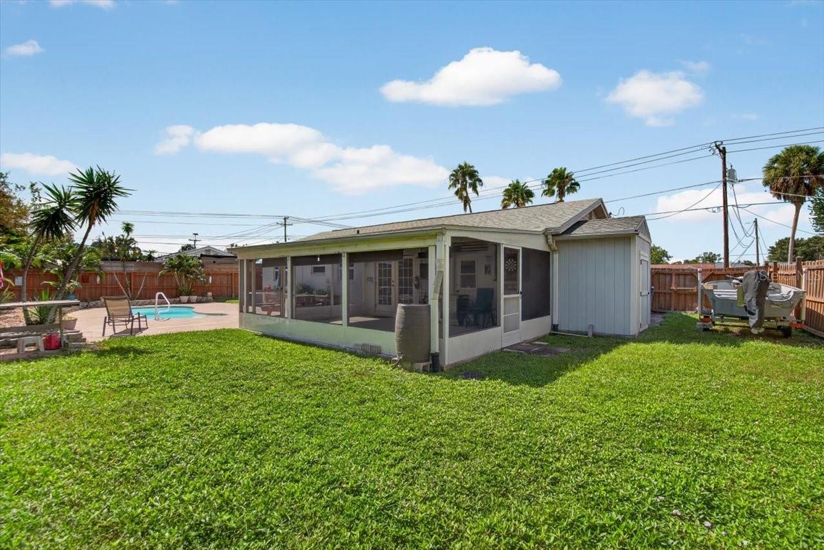 6205 FAIRWAY BLVD — photo 24