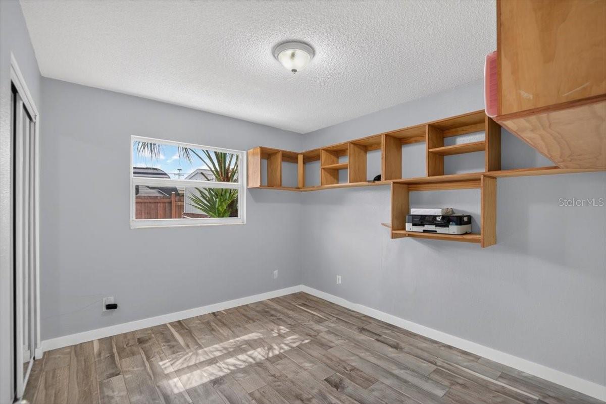 6205 FAIRWAY BLVD — photo 9