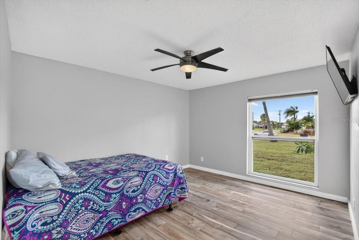 6205 FAIRWAY BLVD — photo 6