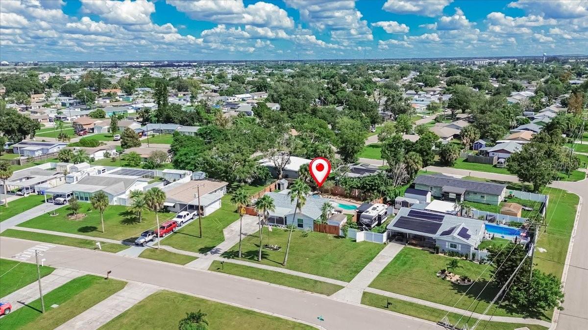 6205 FAIRWAY BLVD — photo 37