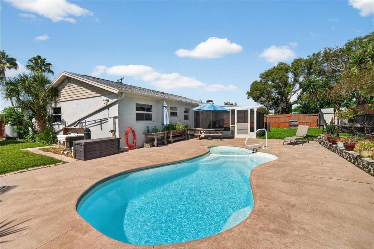 6205 FAIRWAY BLVD — photo 19