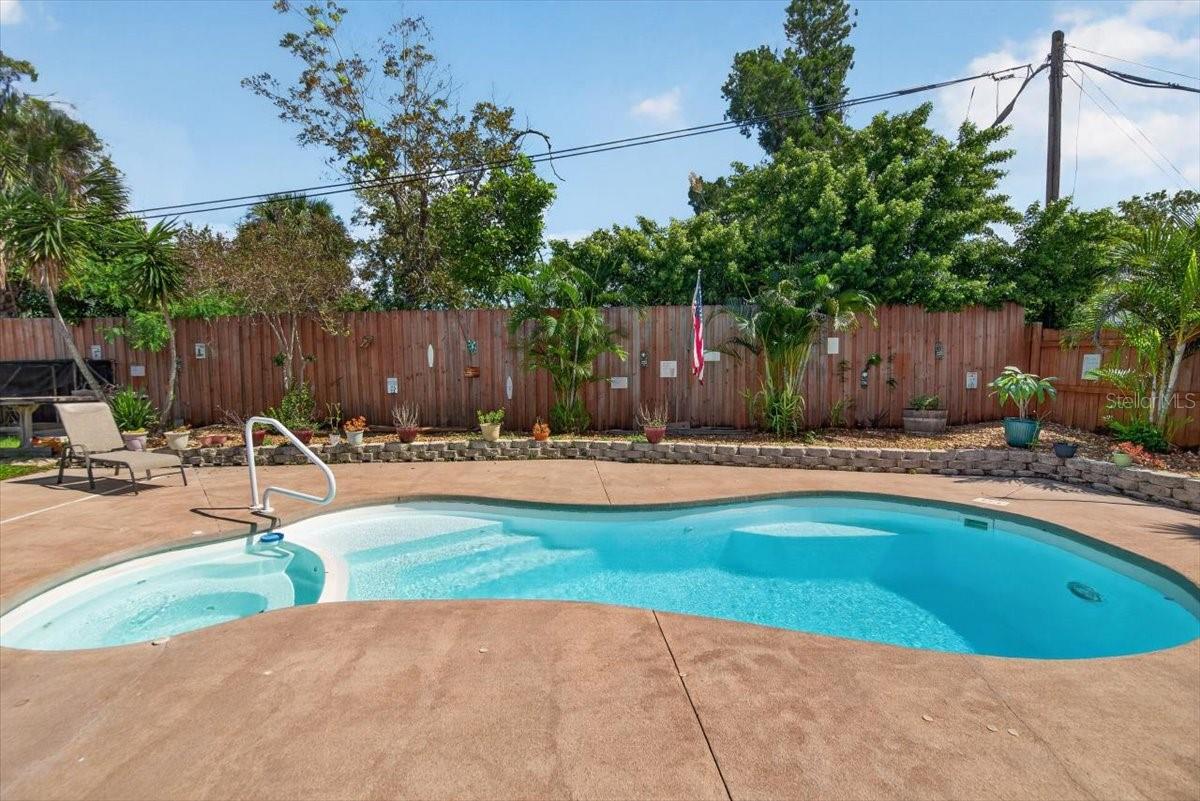 6205 FAIRWAY BLVD — photo 2
