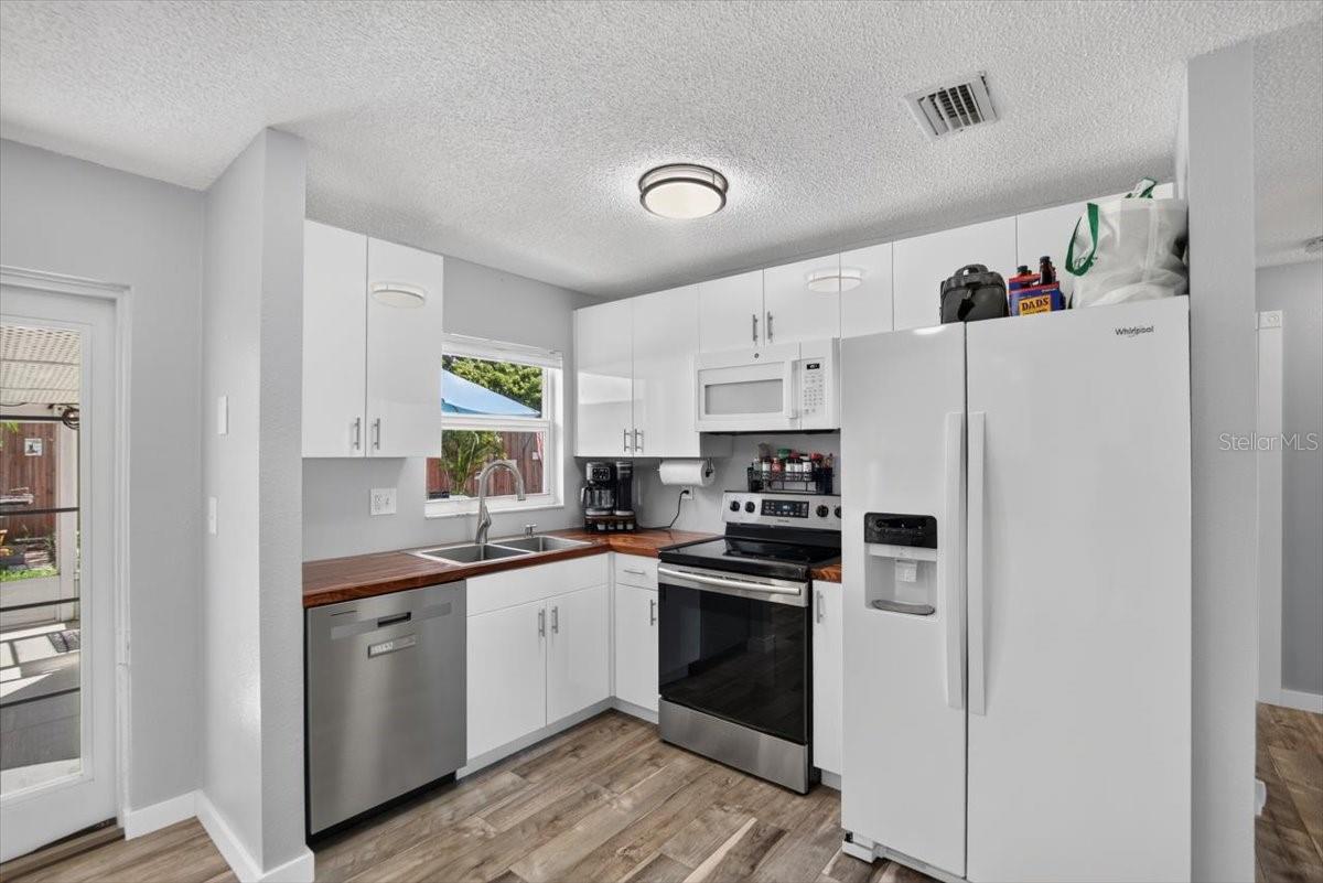 6205 FAIRWAY BLVD — photo 4