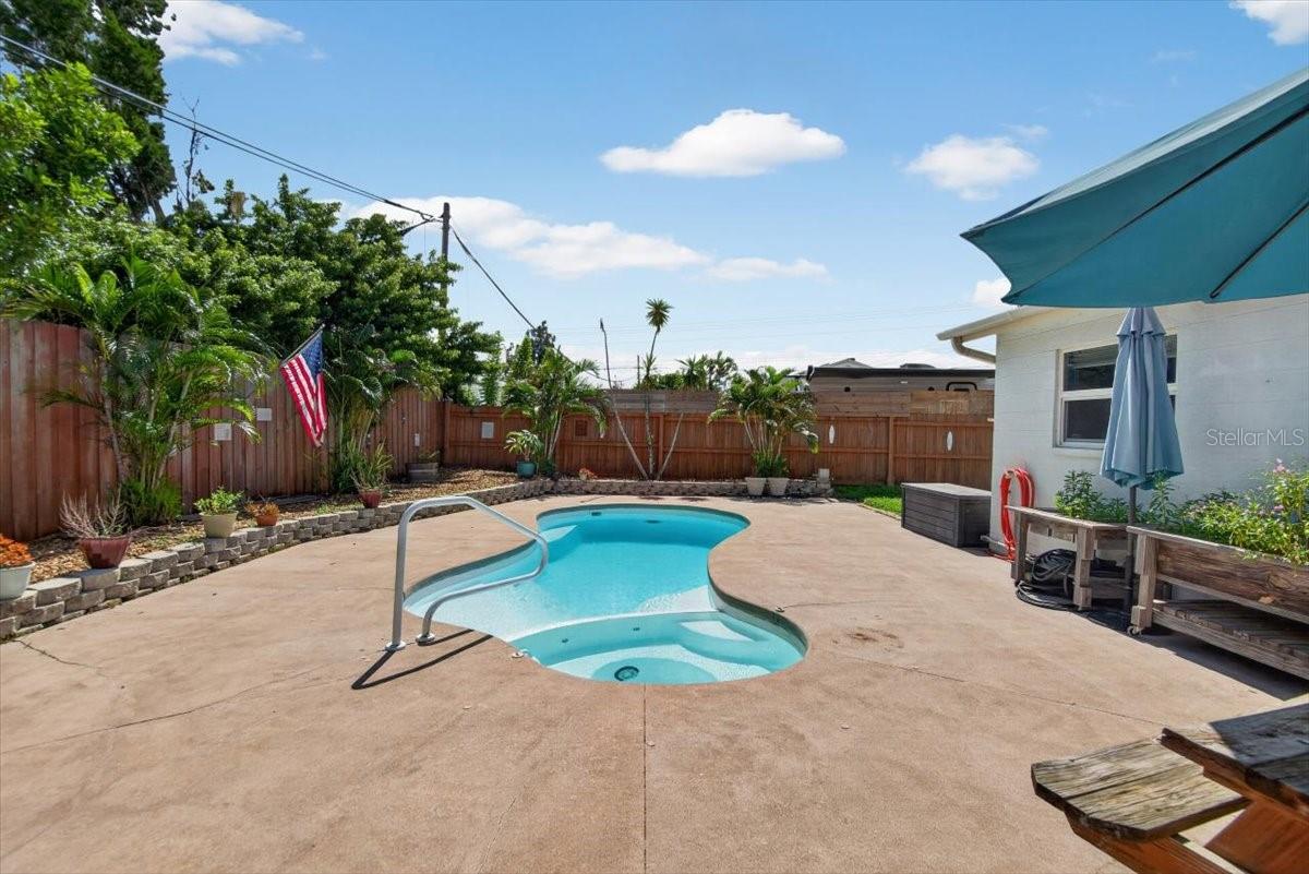 6205 FAIRWAY BLVD — photo 20