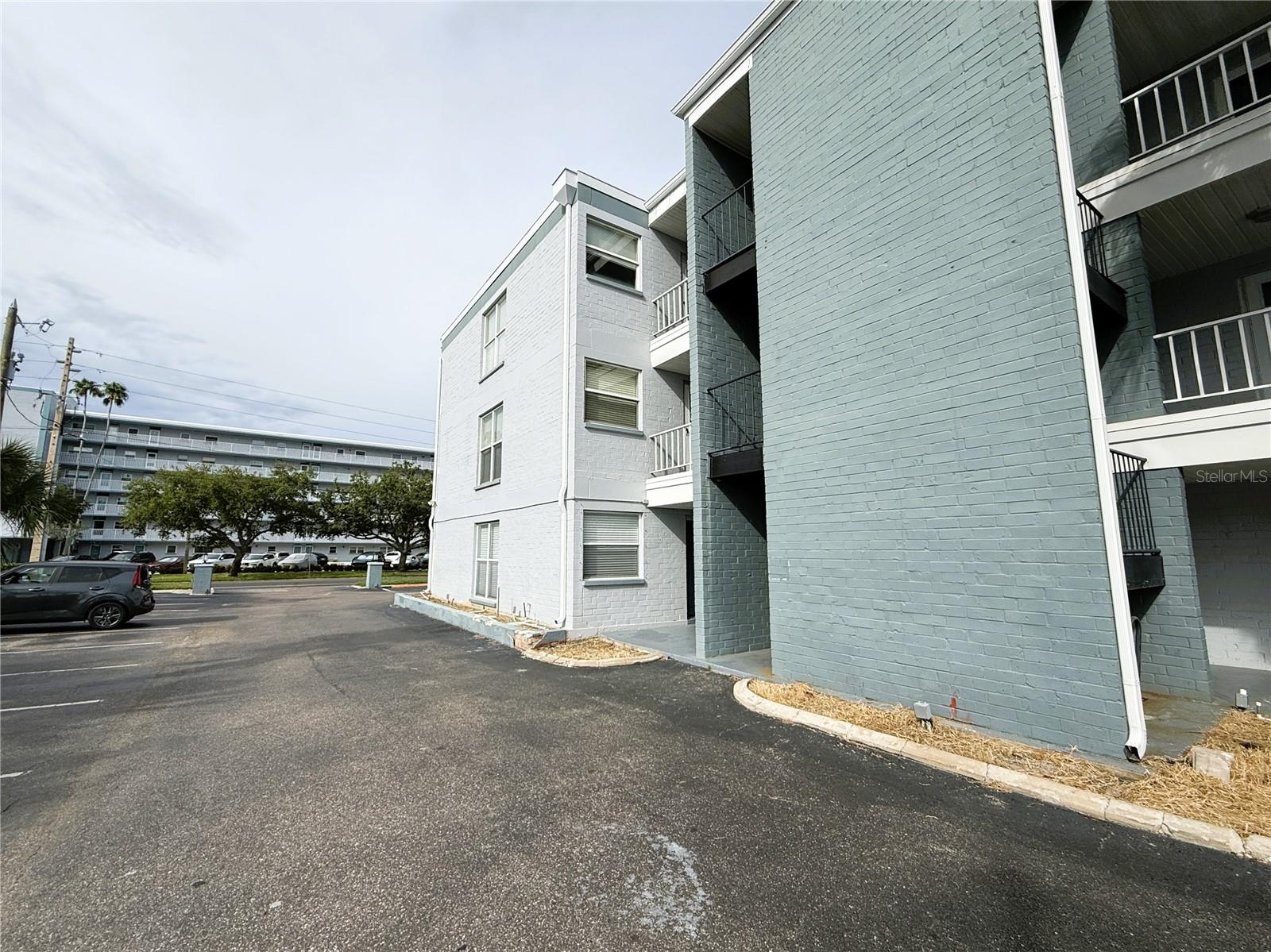 1859 SHORE DR S #208 — photo 35