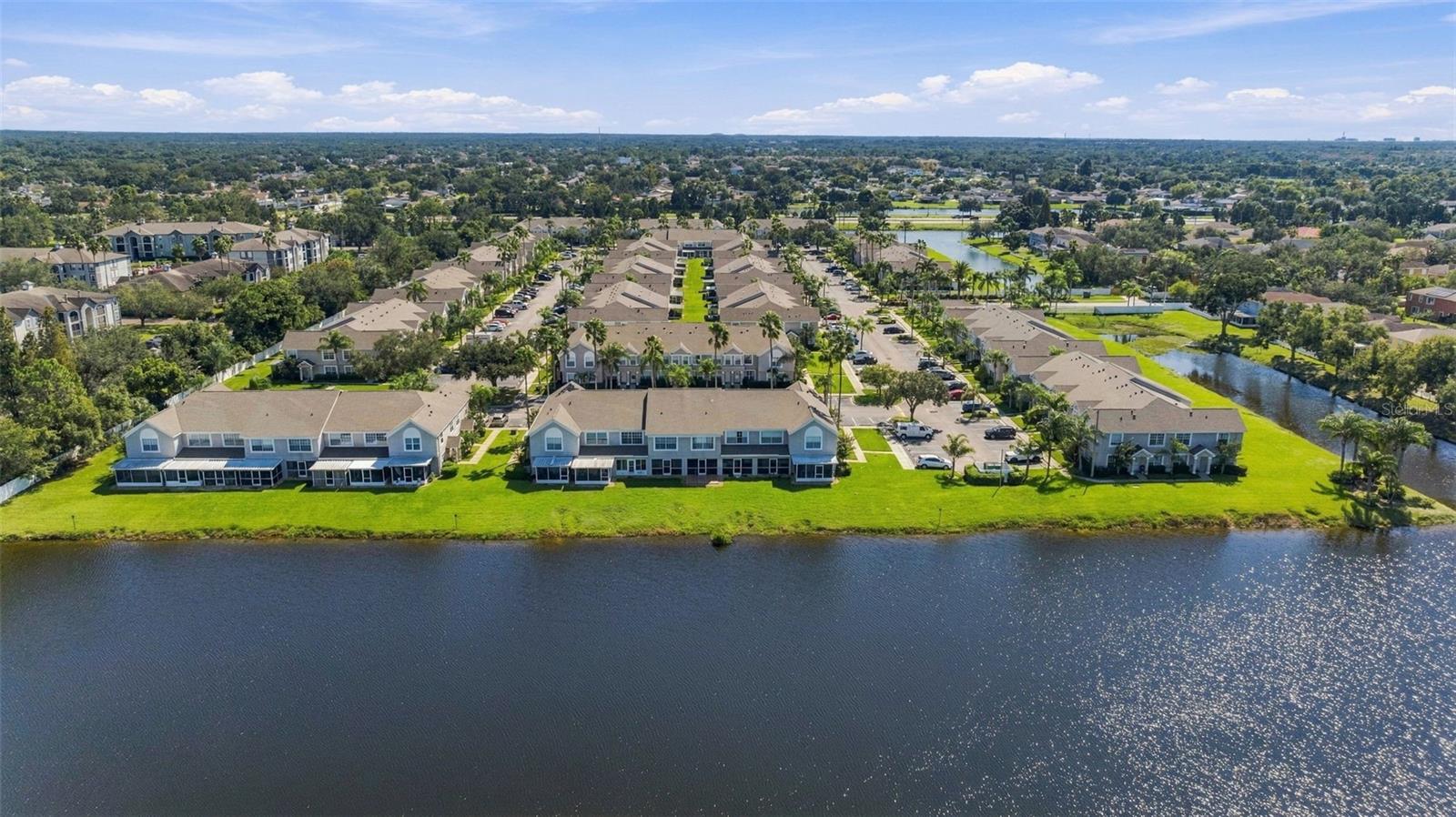 349 KENSINGTON LAKE CIR — photo 33